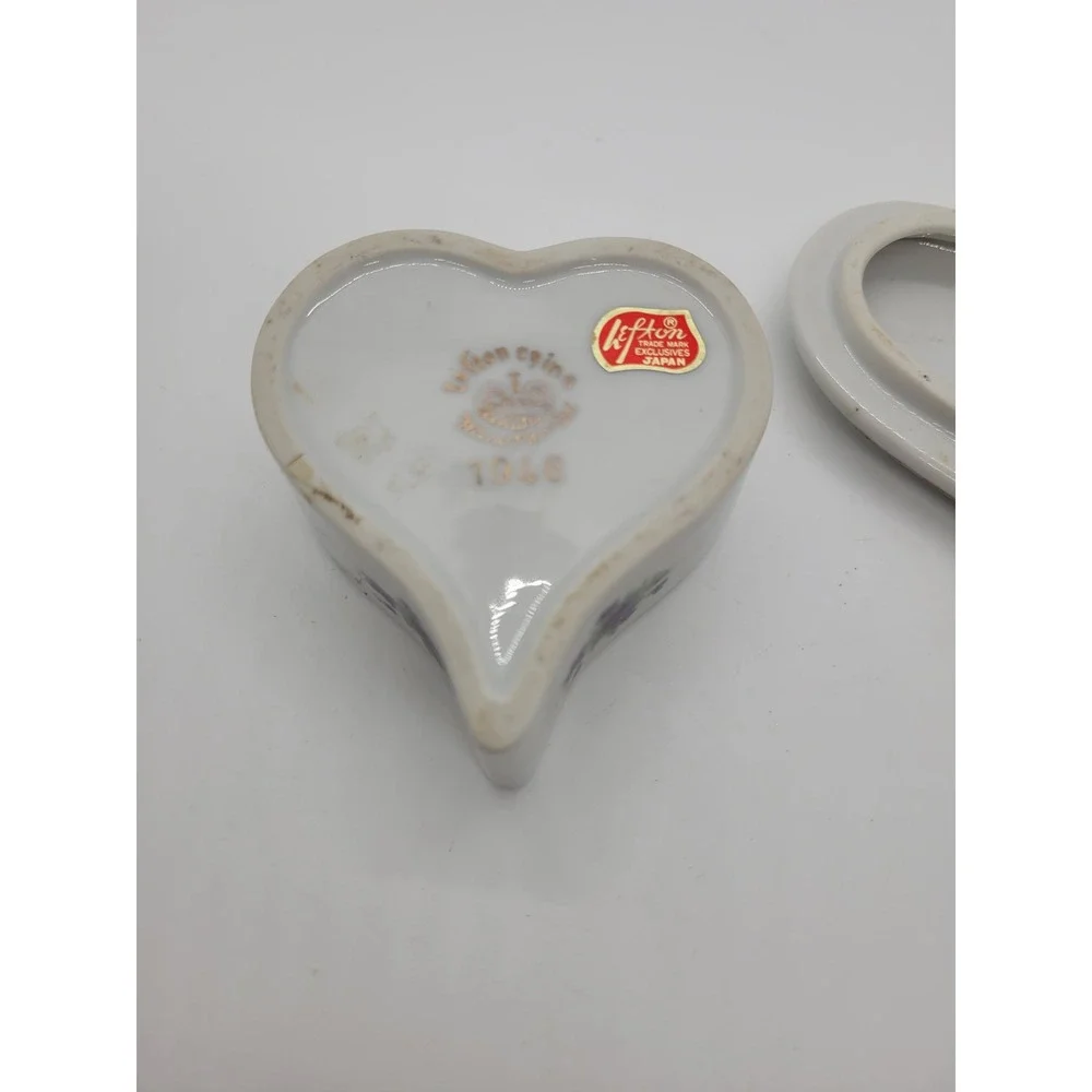 Lefton China Heart Trinket Box Purple‎ Violets Gold Trim Vintage 1946 Japan